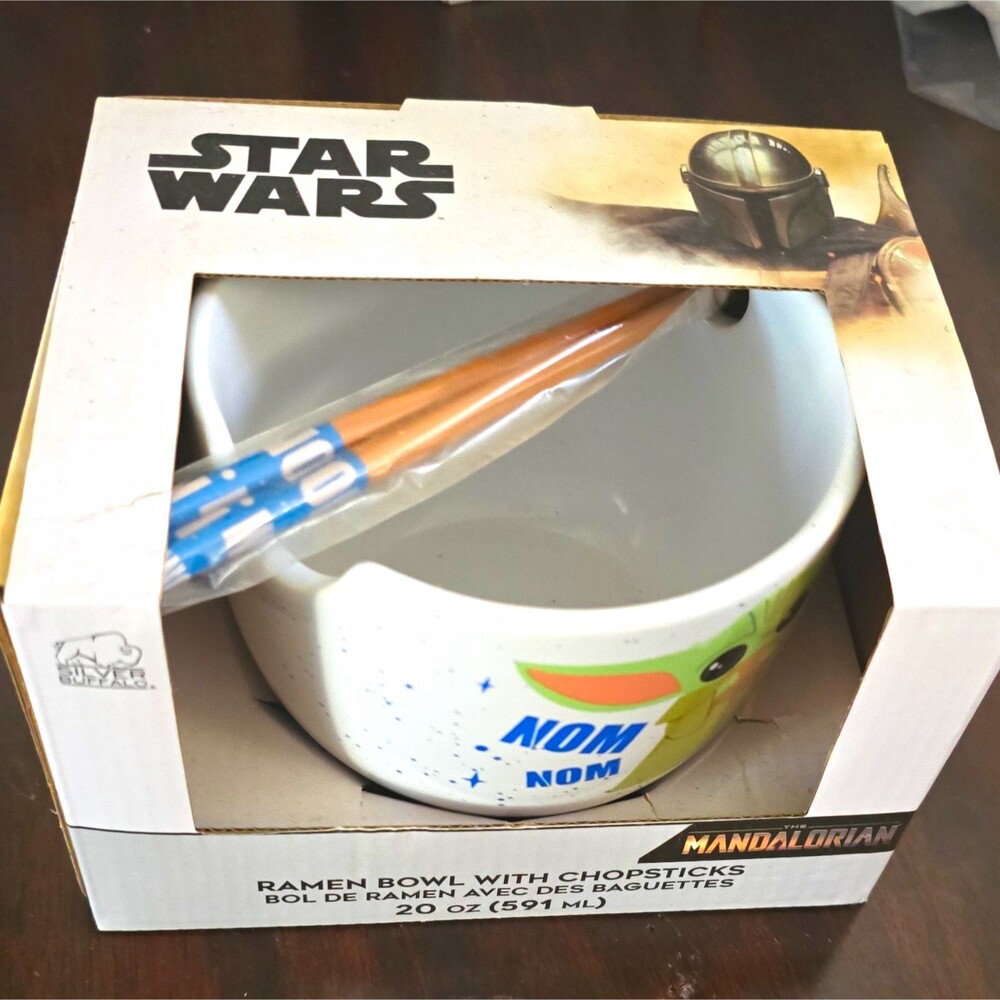 Silver Buffalo Star Wars Mandalorian Grogu 20oz Ramen Bowl & Chopsticks Set
